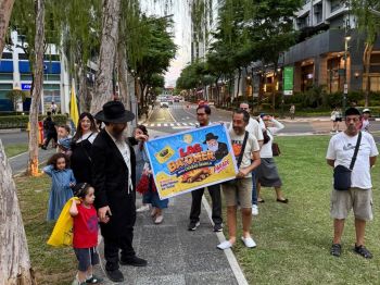 ל״ג בעומר של אור ושמחה בבית חב״ד BGC מנילה, פיליפינים